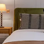 Modernized Serviced Apartments 3 Minutes From Blackfriars