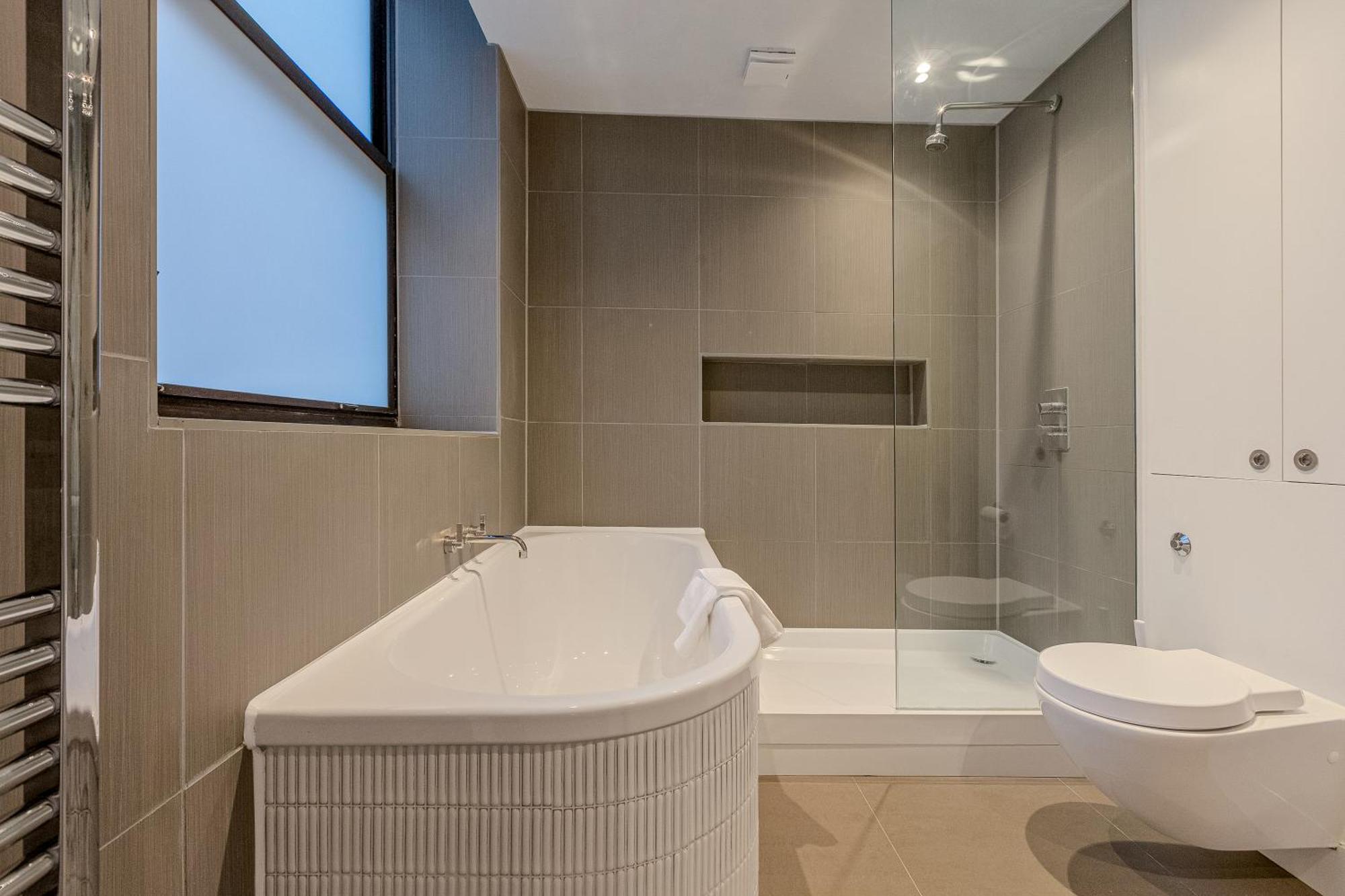 Modernized Serviced 3 Minutes From Blackfriars